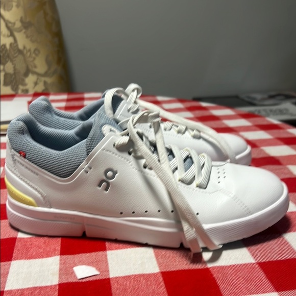On Running White and Gray Sneakers - Picture 3 of 7